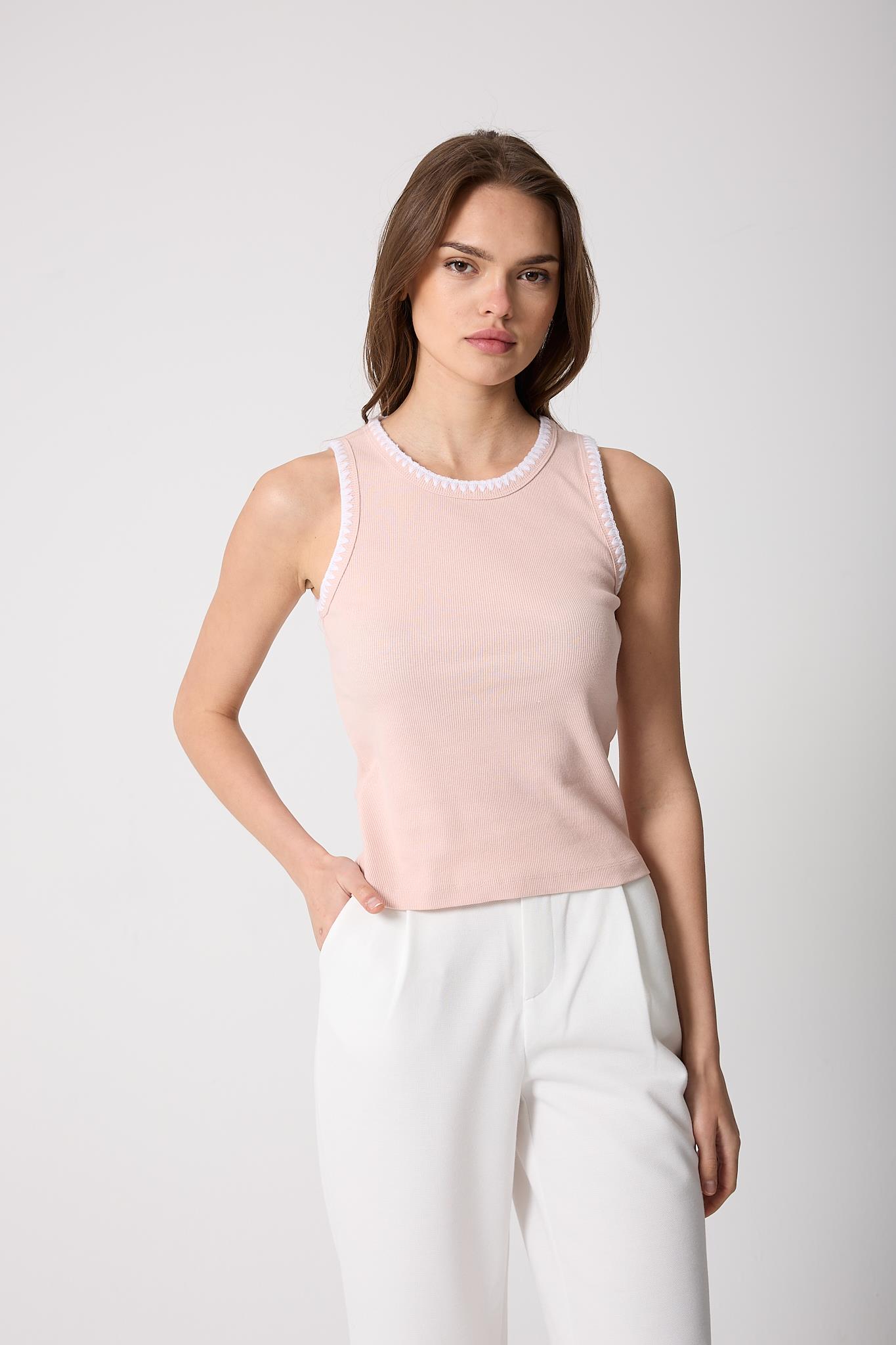 Kadın Pudra Pembe Halter Yaka Nakış Detaylı Bluz - 2512