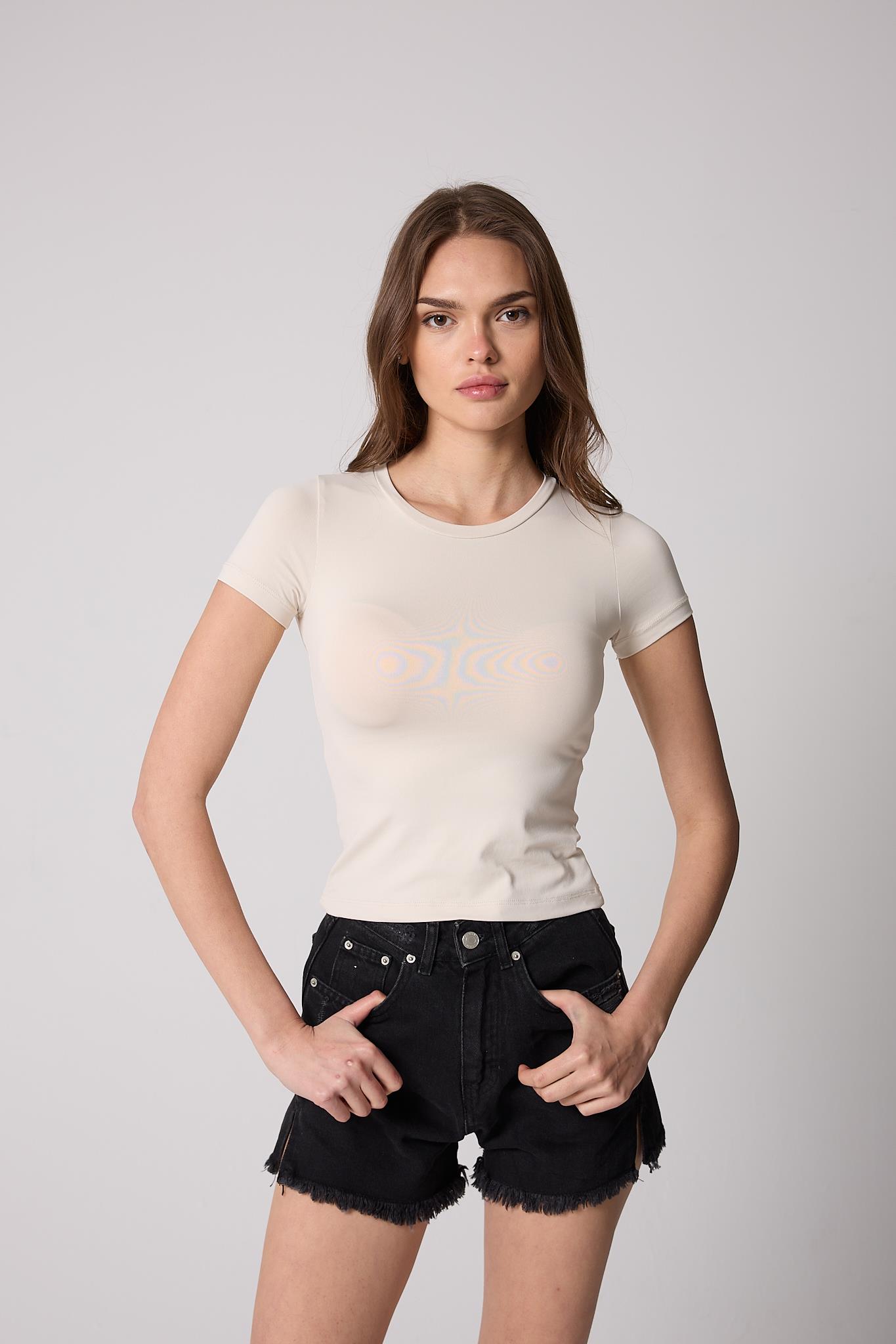 Kadın T-Shirt Likralı Slim Fit Kısa Kol Bisiklet Yaka Krem Rengi Basic - 2503
