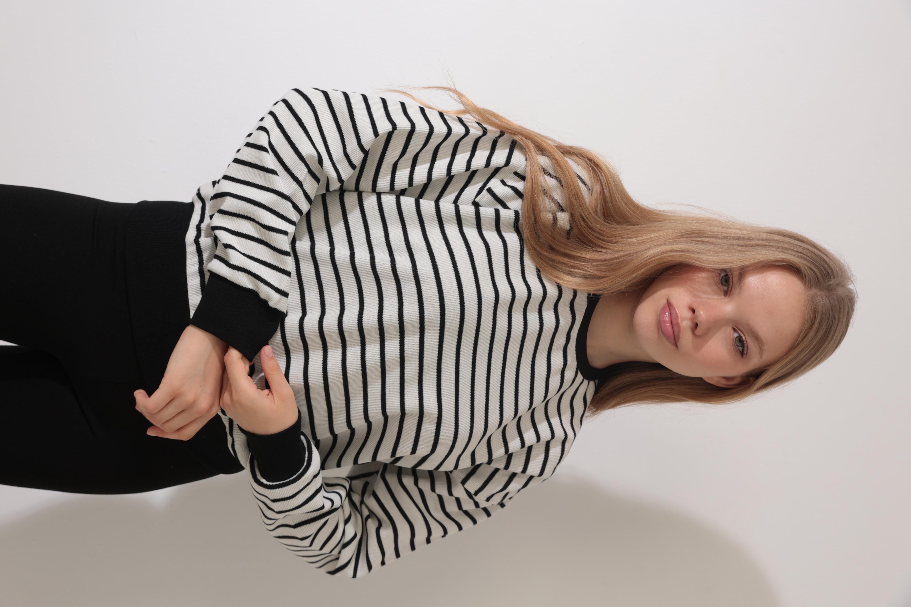 Siyah Çizgili Bisiklet Yaka Selanik Sweatshirt - 2433