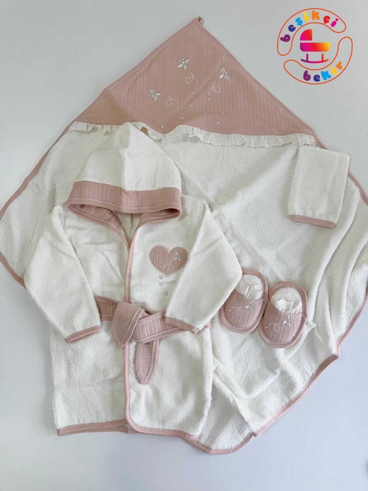 Bornoz Set Kalp Ve Kelebek Nakışlı