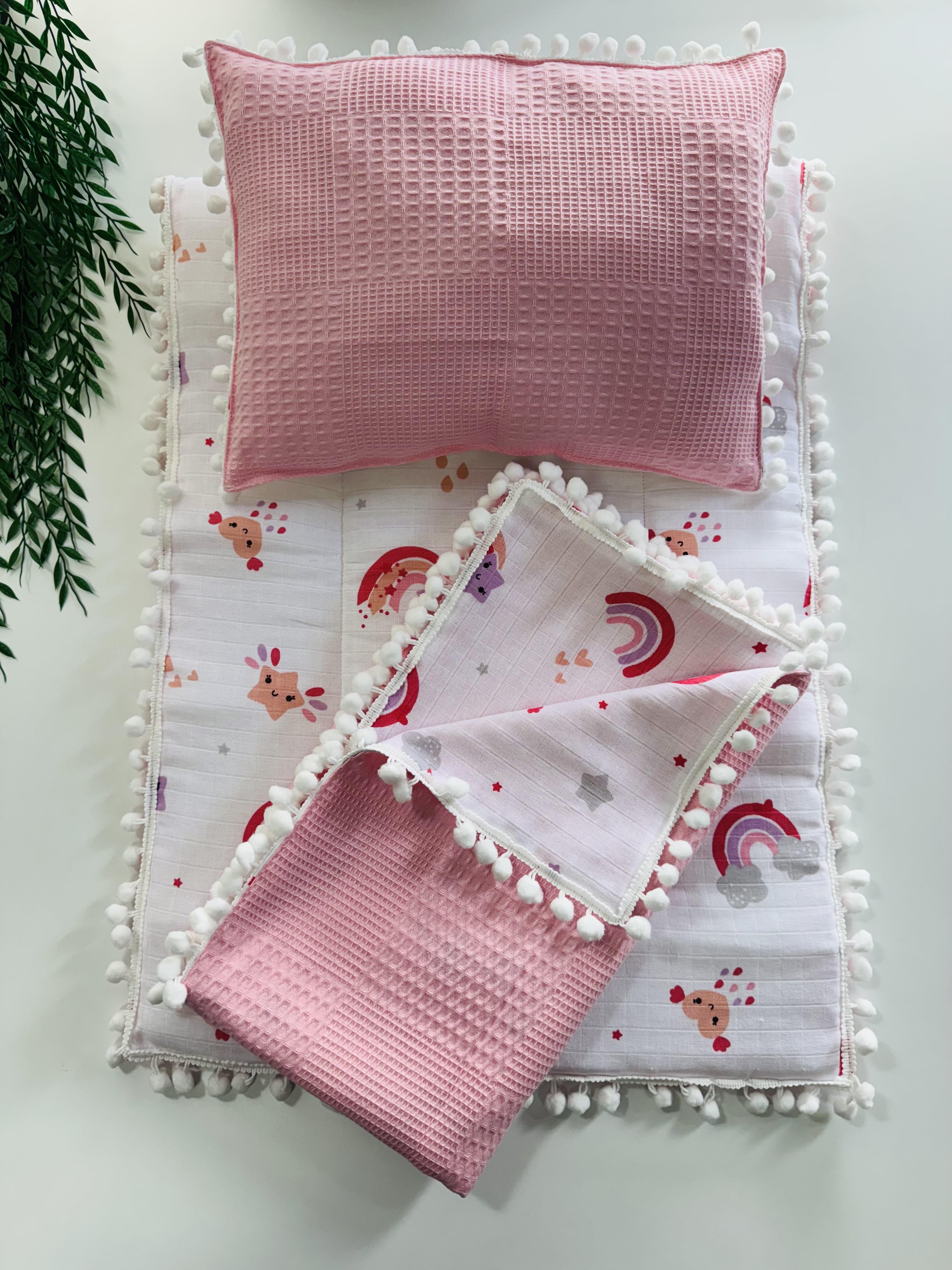 Pembe Gökkuşağı Pikeli Müslin 3 Parça Alt Açma Seti