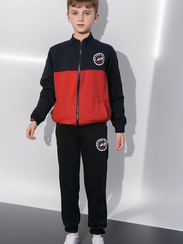 Avni Akyol Eşofman Takımı