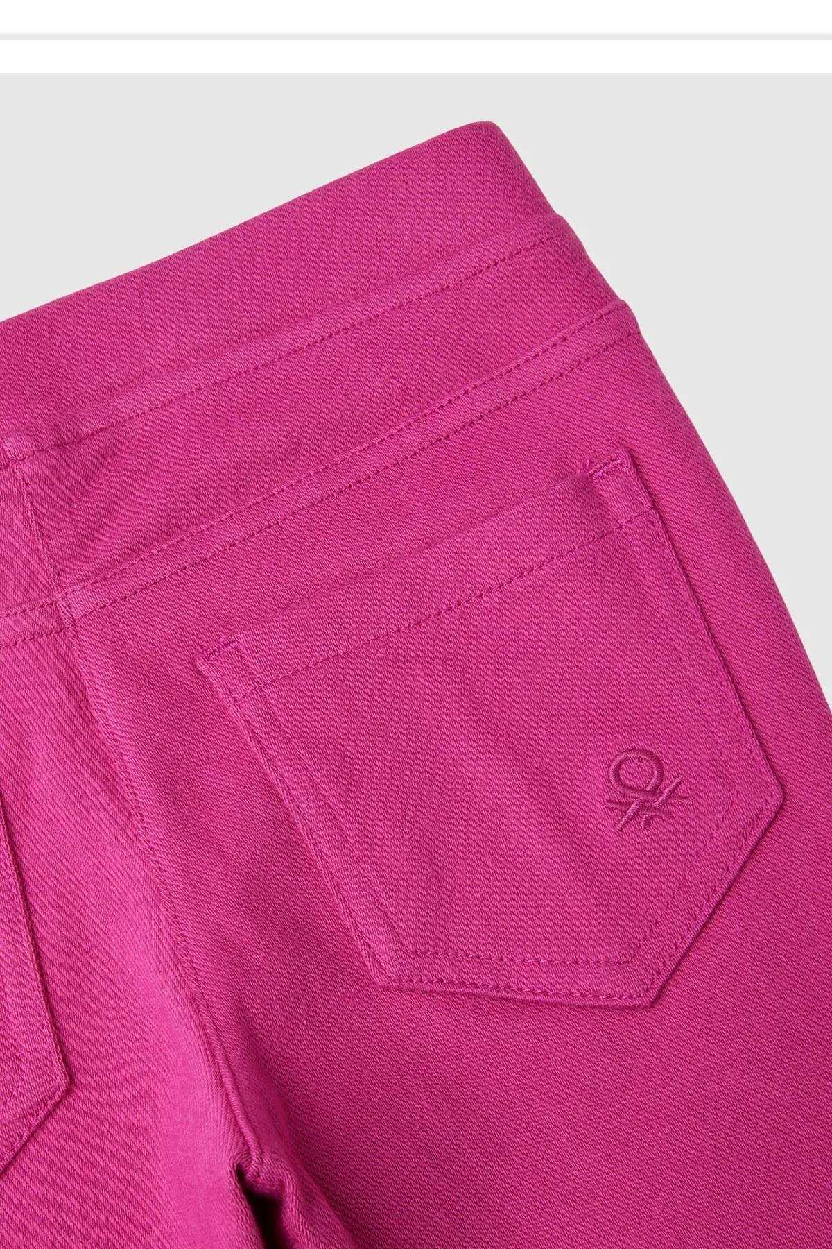 United Colors of Benetton Kız Çocuk Logo İşlemeli Beli Lastikli Dar Kesim Pantolon E00X