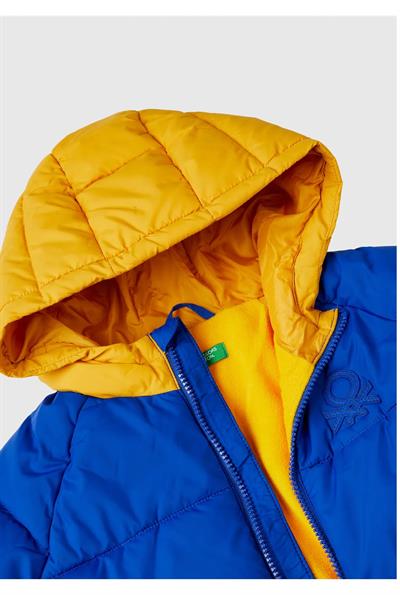 United Colors of Benetton Erkek Çocuk Saks Mavi Mix Sol Göğsü Logo Yamalı Önü Cepli Kapüşonlu Fermuarlı Mont