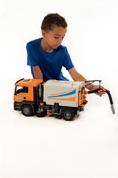 Bruder Man Tgs Cadde Süpürme Aracı Br03780