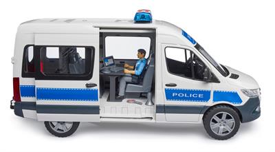 Bruder Mercedes Sprinter Polis Minibüsü ve Figürü 02683