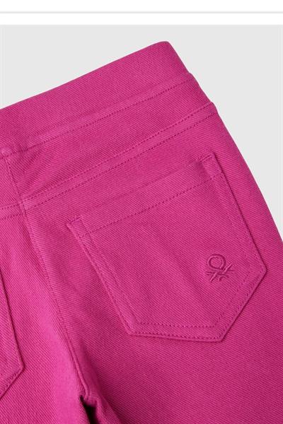 United Colors of Benetton Kız Çocuk Logo İşlemeli Beli Lastikli Dar Kesim Pantolon E00X