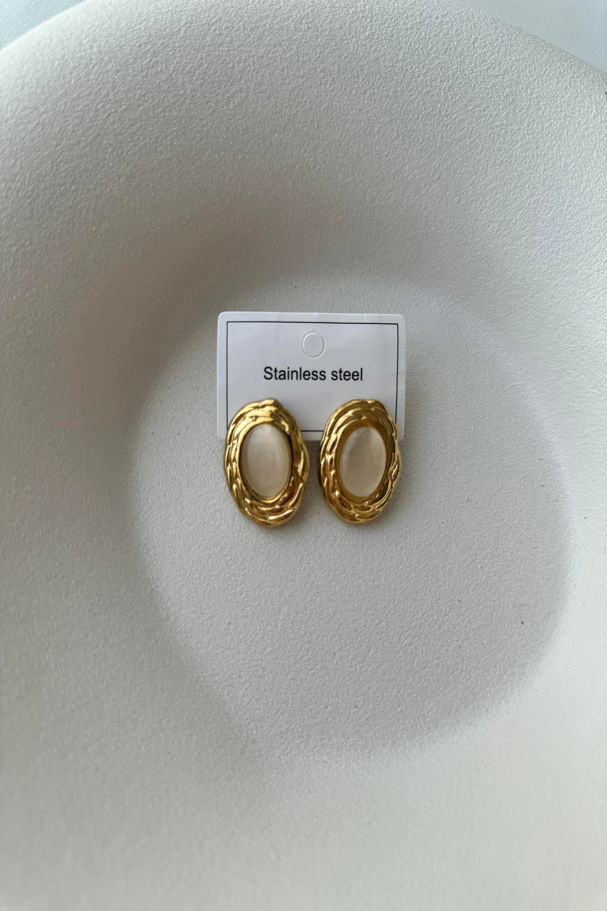 KREM OVAL TAŞLI ÇELİK KÜPE