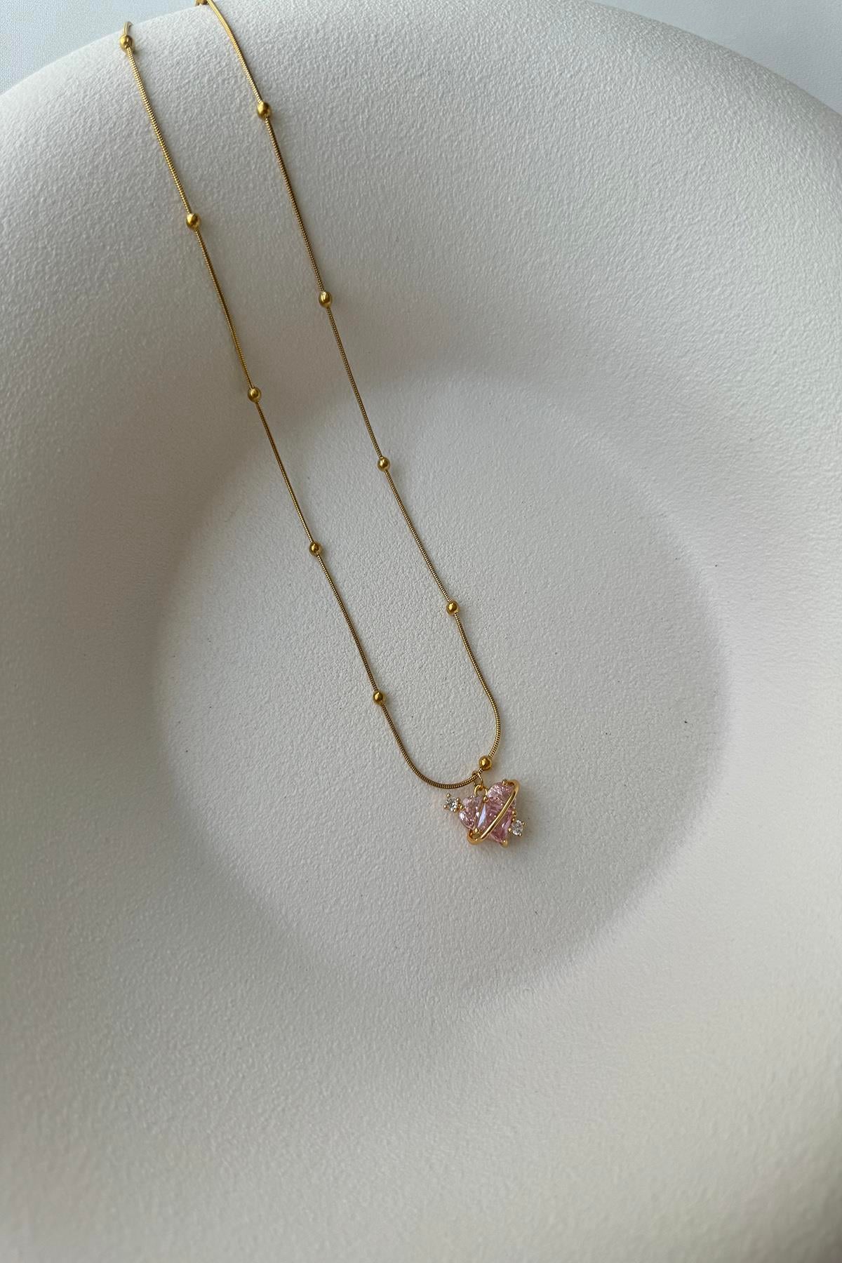 PEMBE TAŞLI KALP KOLYE