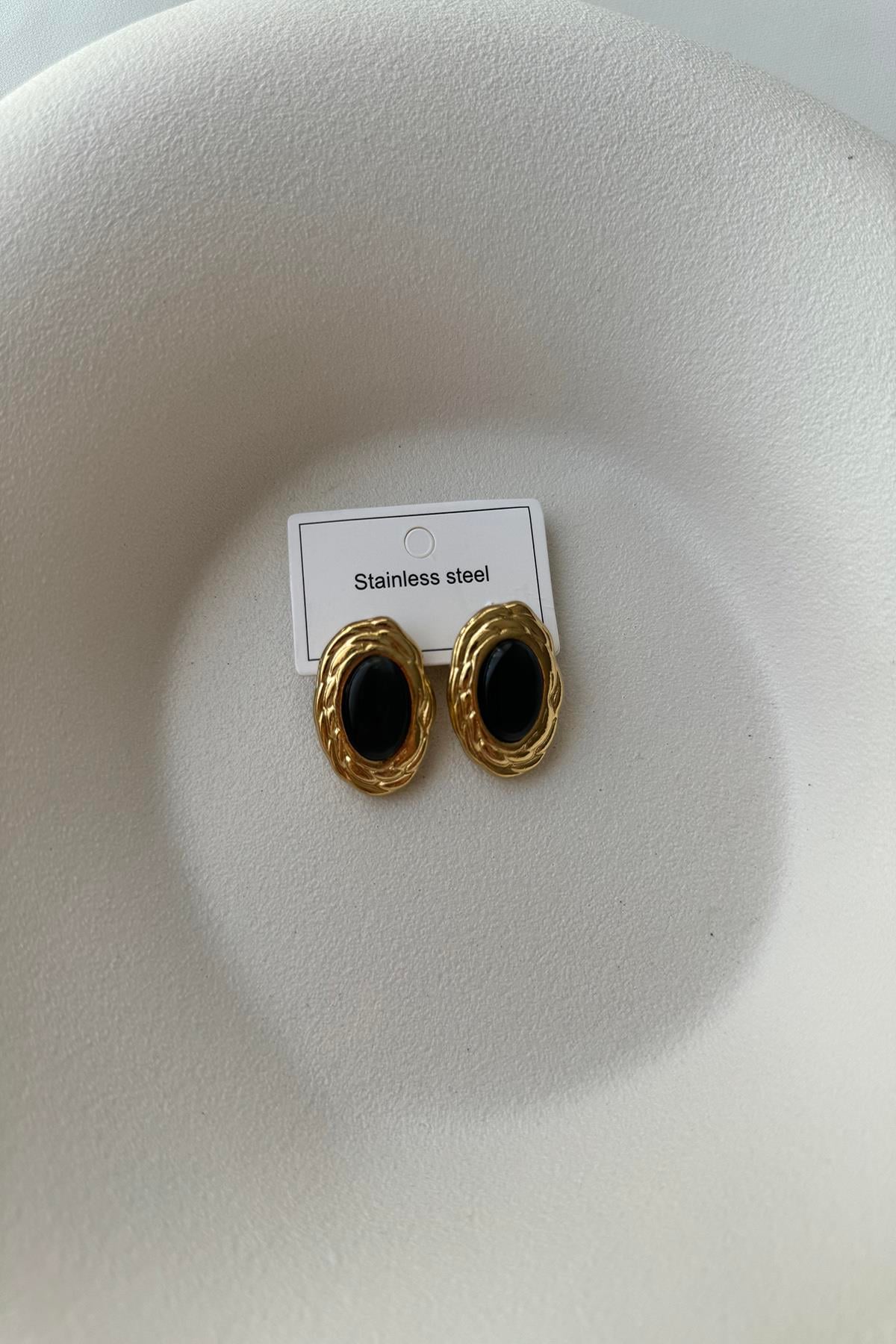 SİYAH TAŞLI OVAL ÇELİK KÜPE