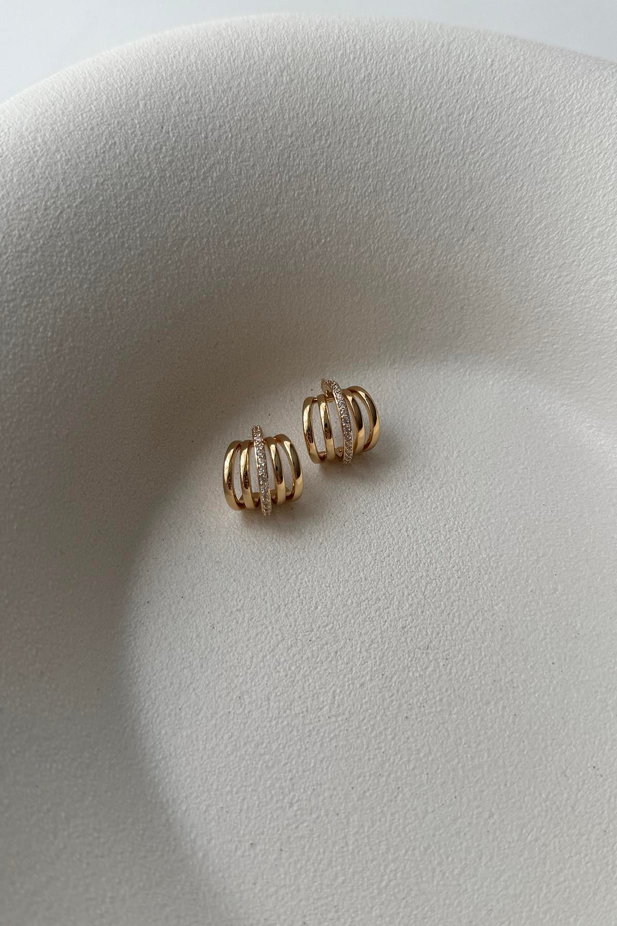 TAŞ DETAY GOLD  ÇOKLU GÖRÜNÜM KÜPE