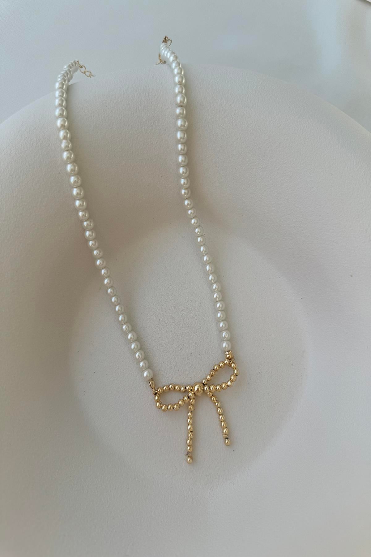 GOLD FİYONK DETAYLI İNCİ KOLYE