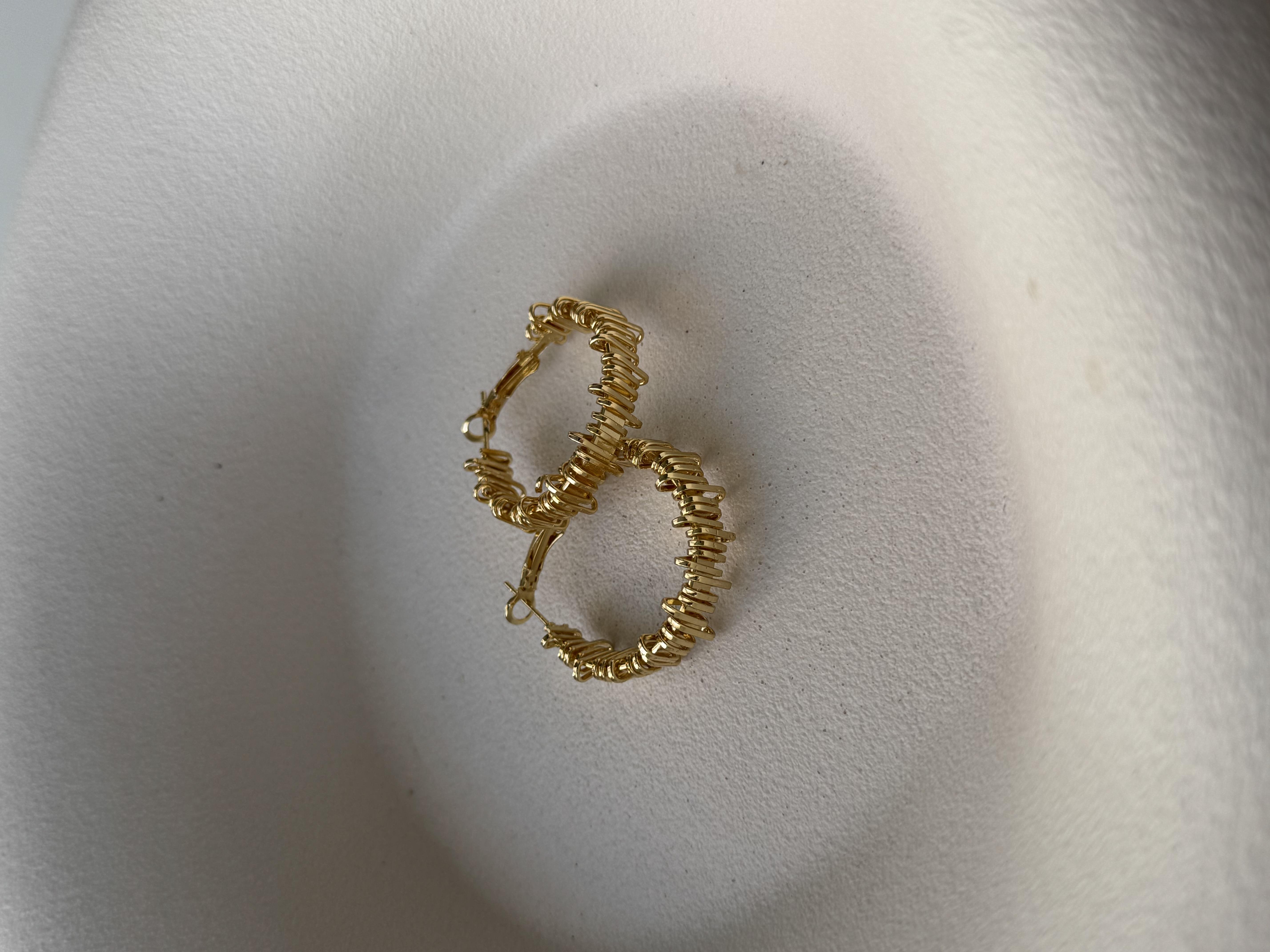 GOLD HALKA KÜPE