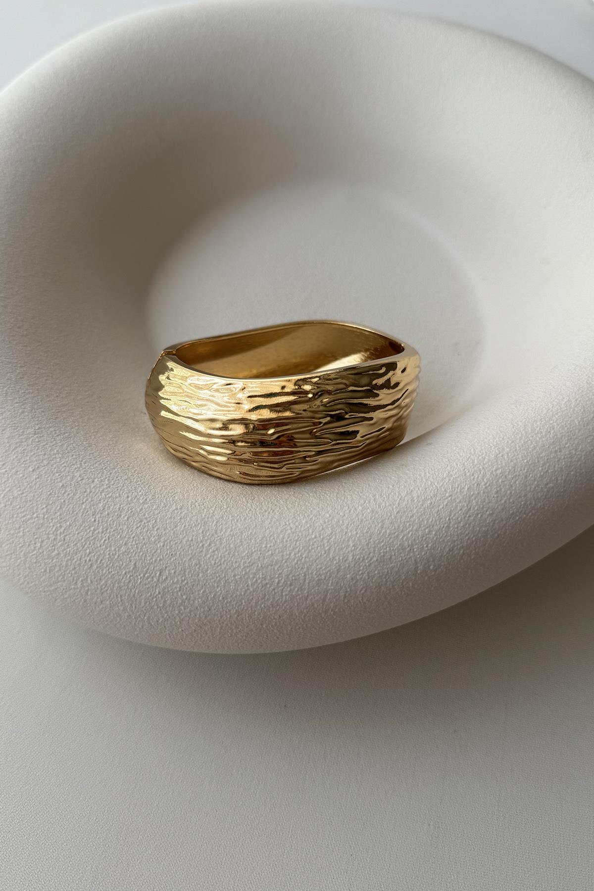 GOLD KELEPÇE