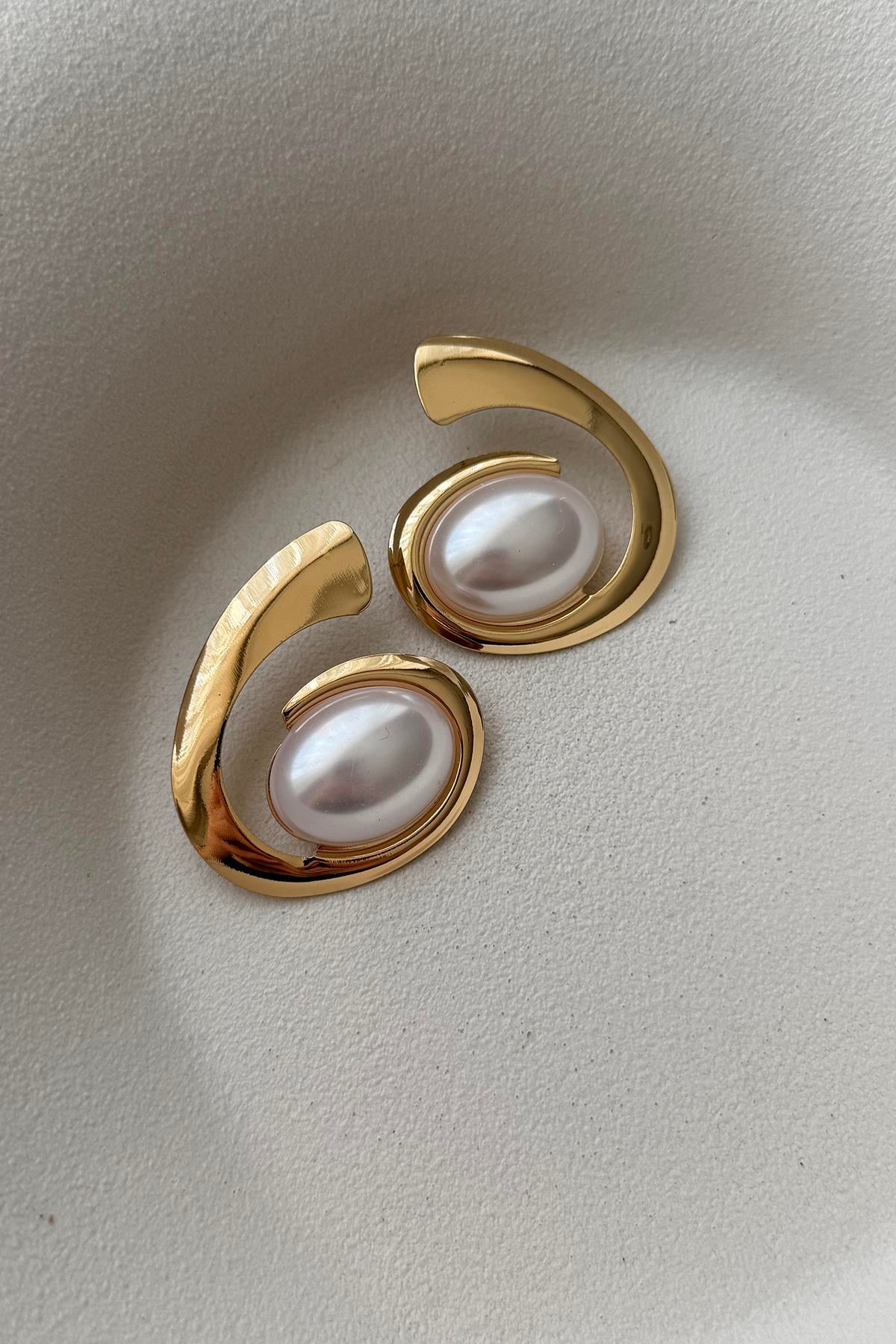 İNCİ KÜPE