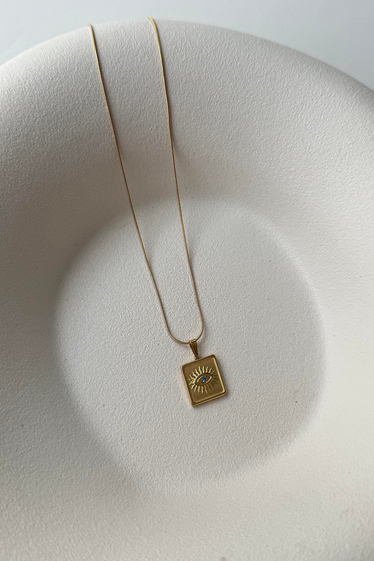 KARE PLAKA GOLD ÇELİK KOLYE