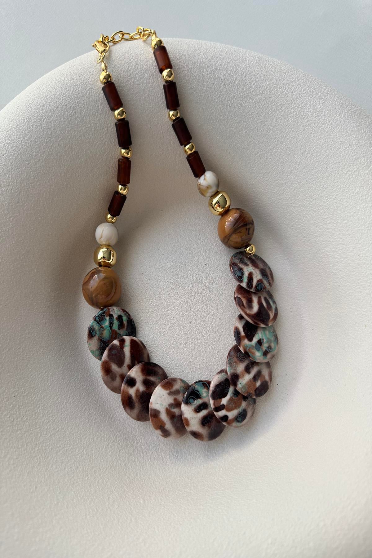 LEOPARLI KEMİK KOLYE