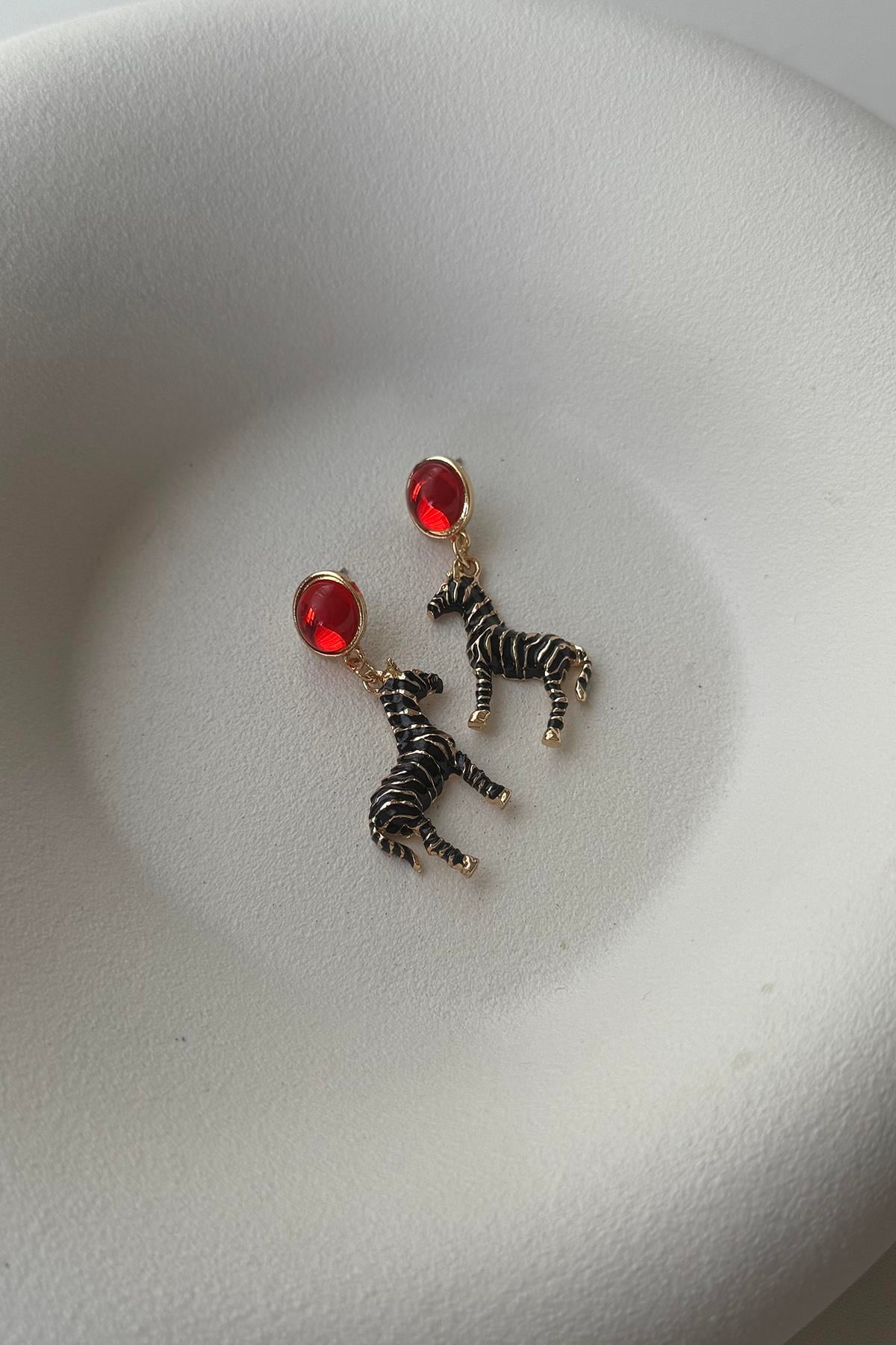 MARKA MODEL ZEBRA KÜPE