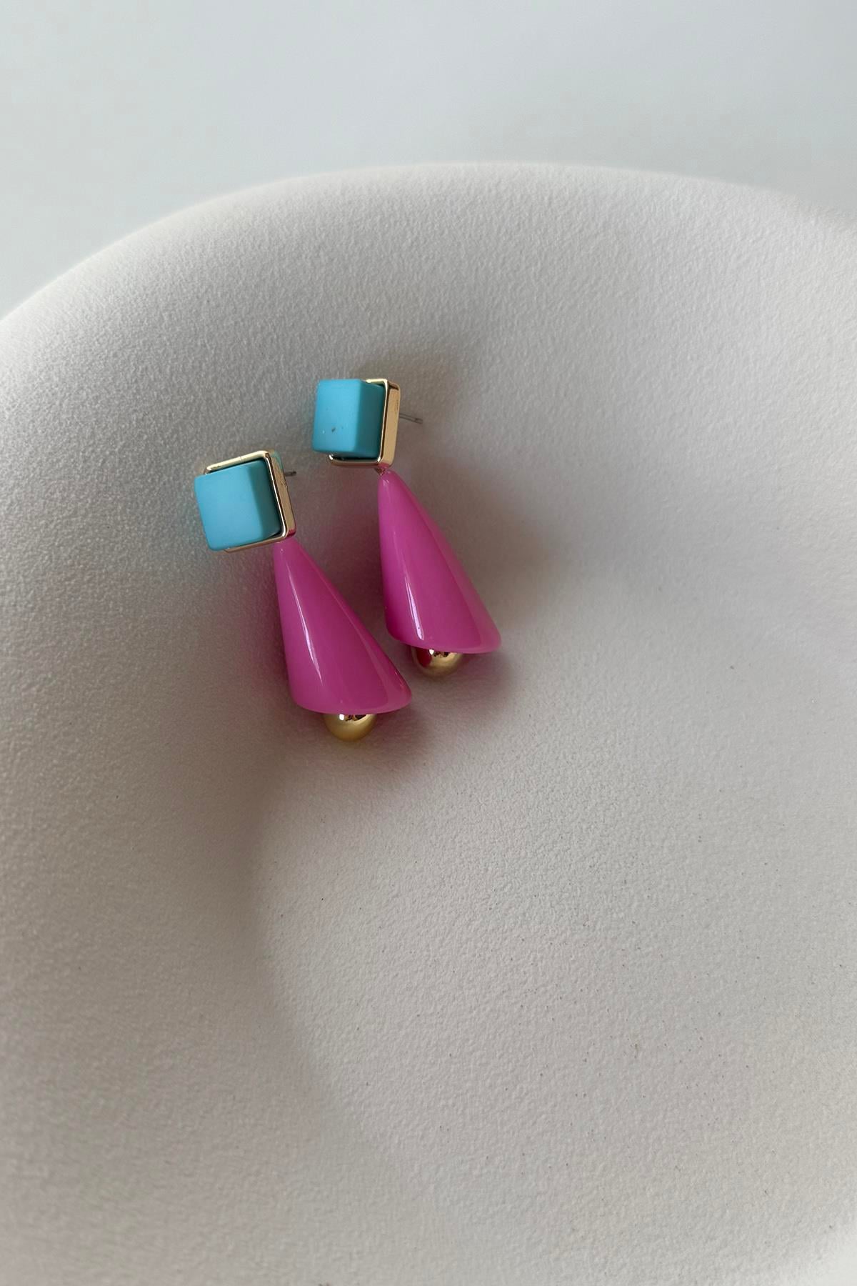 PEMBE KÜPE