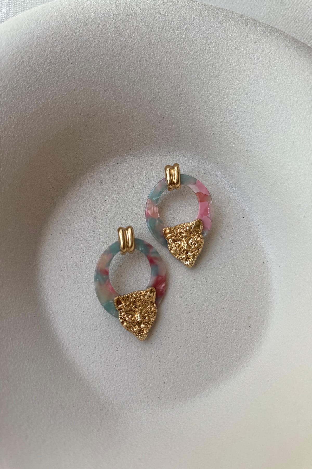 PEMBE MAVİ LEO KÜPE