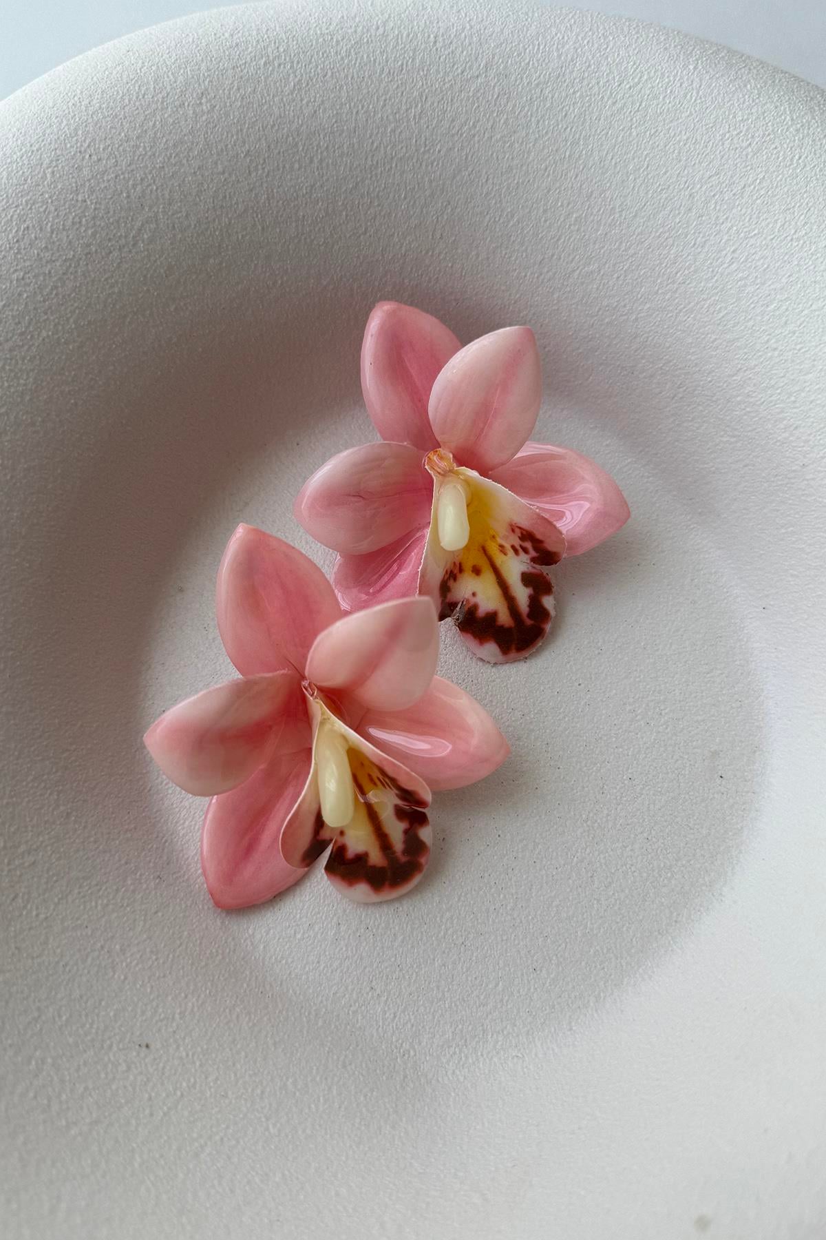 PEMBE ZRA ÇİÇEK KÜPE