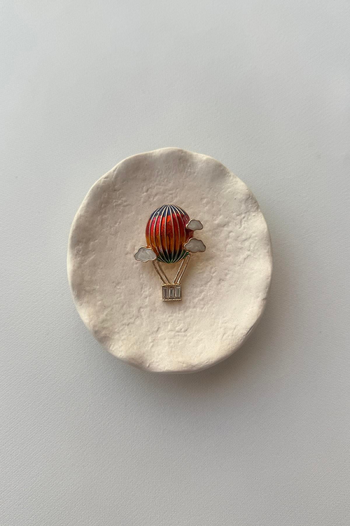 UÇAN BALON BROŞ