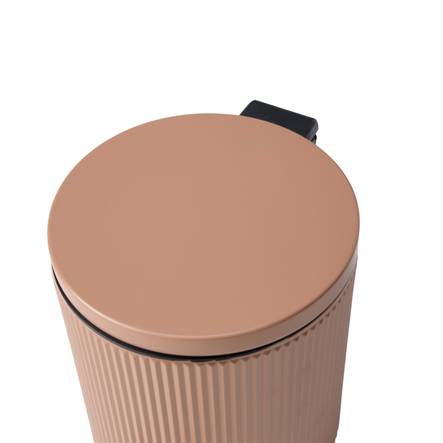 Lumi Kanallı Pedallı Çöp Kovası 5 L Terracotta