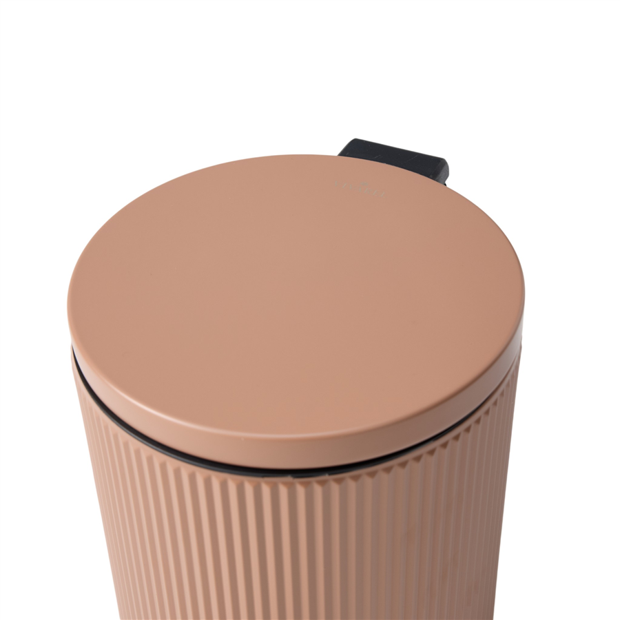 Lumi Kanallı Pedallı Çöp Kovası 5 L Terracotta