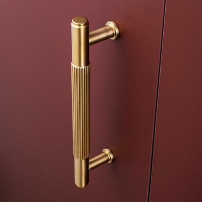 9226 Modern Çizgili Kulp Altın Saten Renk