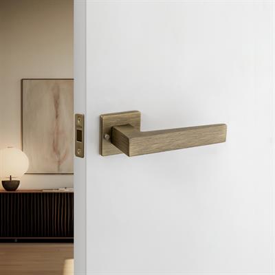 Akalı Otel Tipi Kendinden Kilitli Kapı Kolu Antik Renk