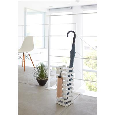 Beyaz Şemsiye Standı