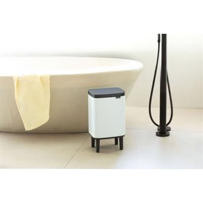 Bo Hı Beyaz Ayaklı Çelik Çöp Kutusu 7 L