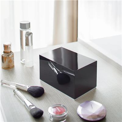 Cilt Bakım Düzenleyicisi Siyah