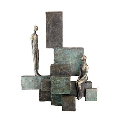Gılde Heykel İnsan Motifi Sentetik Reçine Bronz Renkli L.10 cm W.30 cm H.24 cm