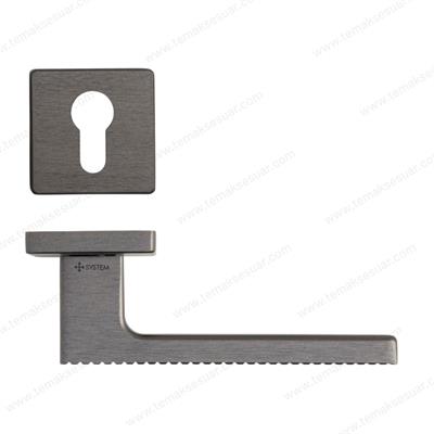 Gıze Rozetli Kapı Kolu Kalaylı Siyah Saten Renk