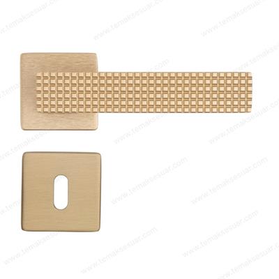 Gıze Rozetli Kapı Kolu Pirinç Saten Renk