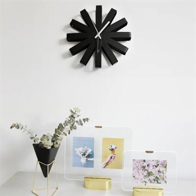 Kurdele Duvar Saati Siyah Çap: 31 cm