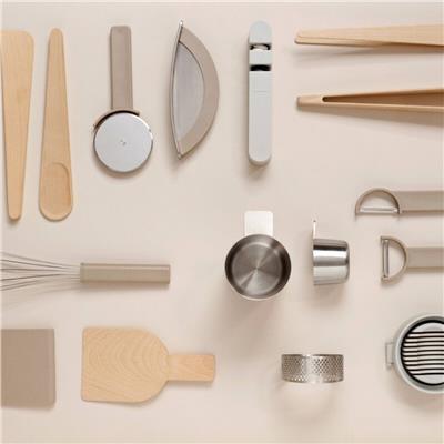 Singles Sebze Soyacağı Siyah 3.2x16 cm