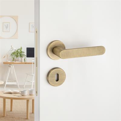 Solo-V Rozetli Kapı Kolu Antik Renk