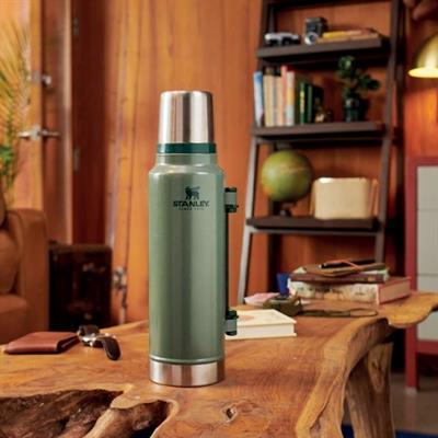 Stanley Klasik Vakumlu Paslanmaz Çelik Termos 1.9 LT - Yeşil