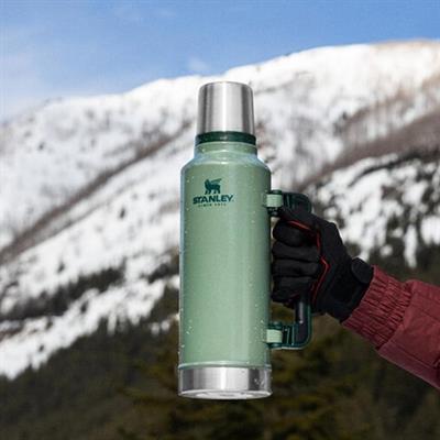 Stanley Klasik Vakumlu Paslanmaz Çelik Termos 1.9 LT - Yeşil