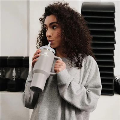 Stanley Quencher Pipetli Termos Bardak 1.18 Lt Tumb Ash