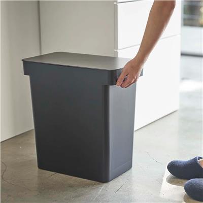 Tower Evcil Hayvan Mama Kabı (12 Kg) Siyah