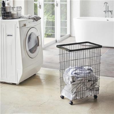 Tower Tekerlekli Çamaşır Sepeti Siyah