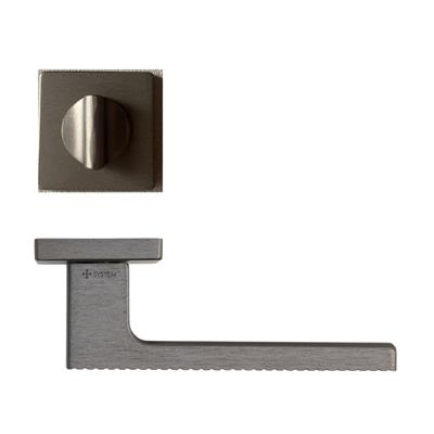 Tuna Rozetli Kapı Kolu Kalaylı Siyah Saten Renk