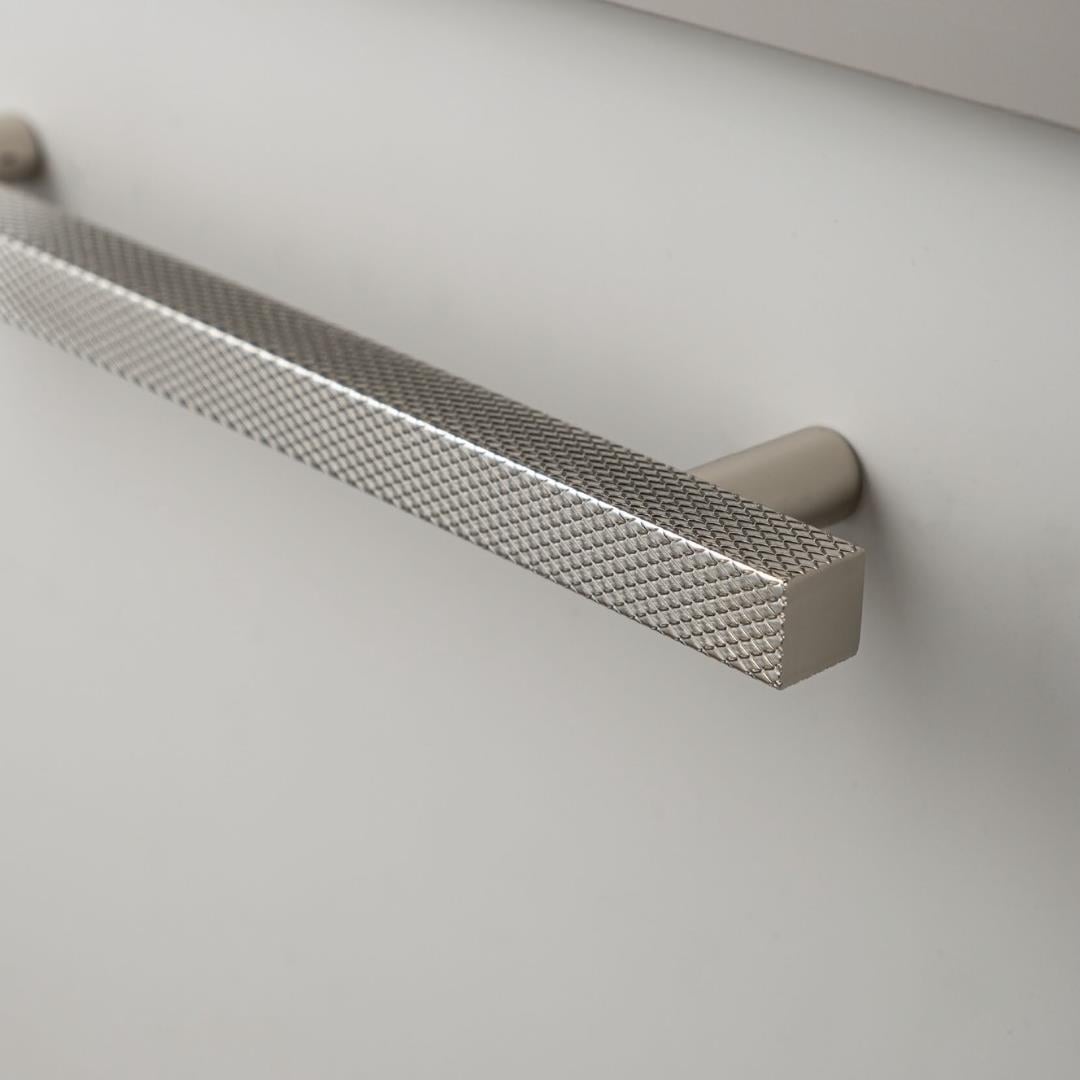 8767 Modern Kulp Parlak Nikel Renk