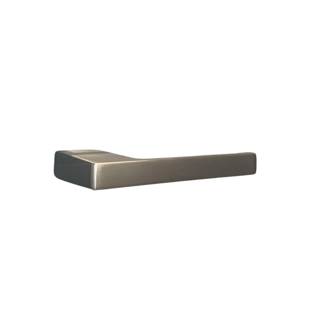 Flat Tuvalet Kağıtlığı Saten Renk  67X21X151 Mm