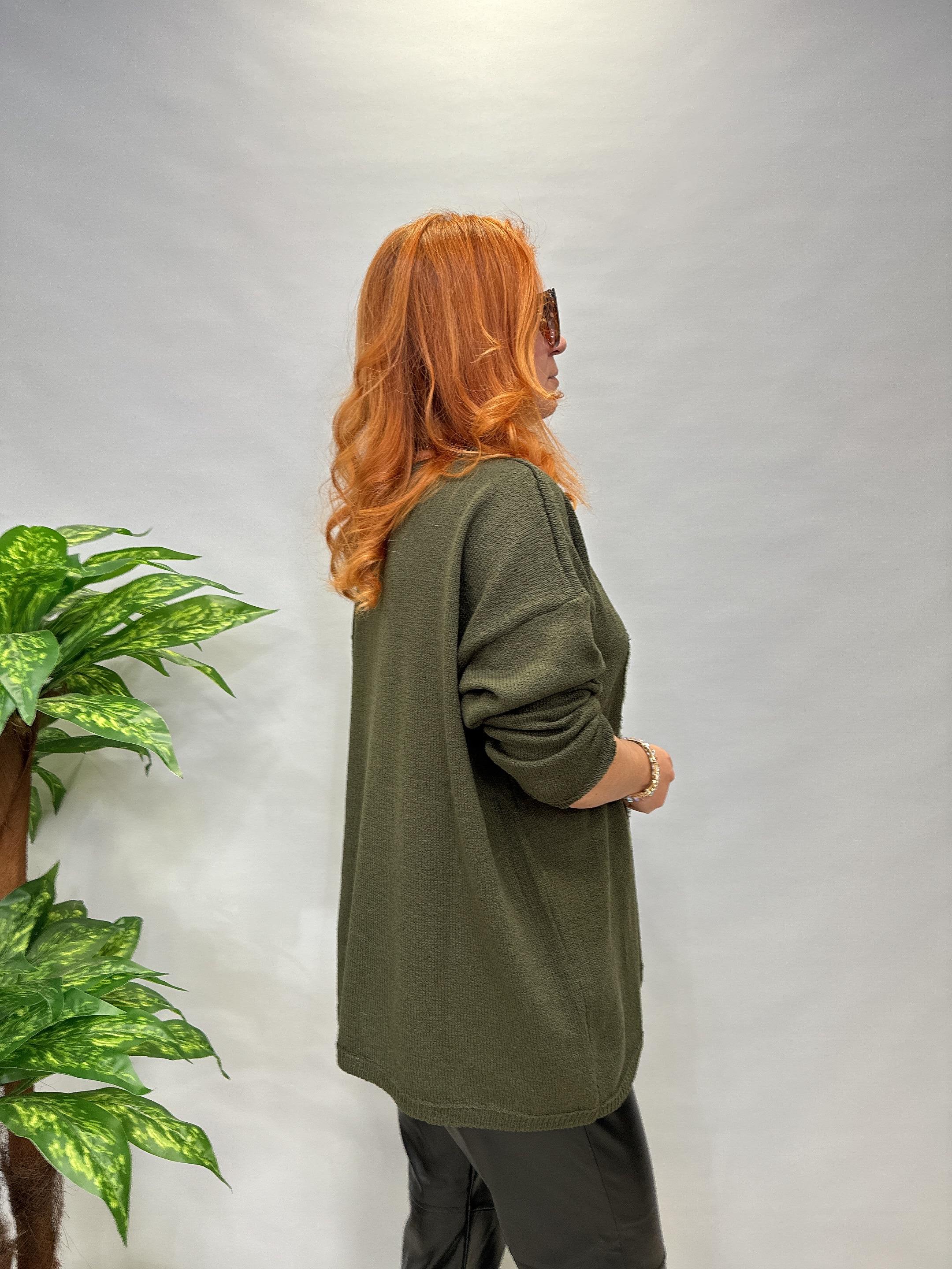 0016 V YAKA LEOPAR DETAY TRİKO YEŞİL