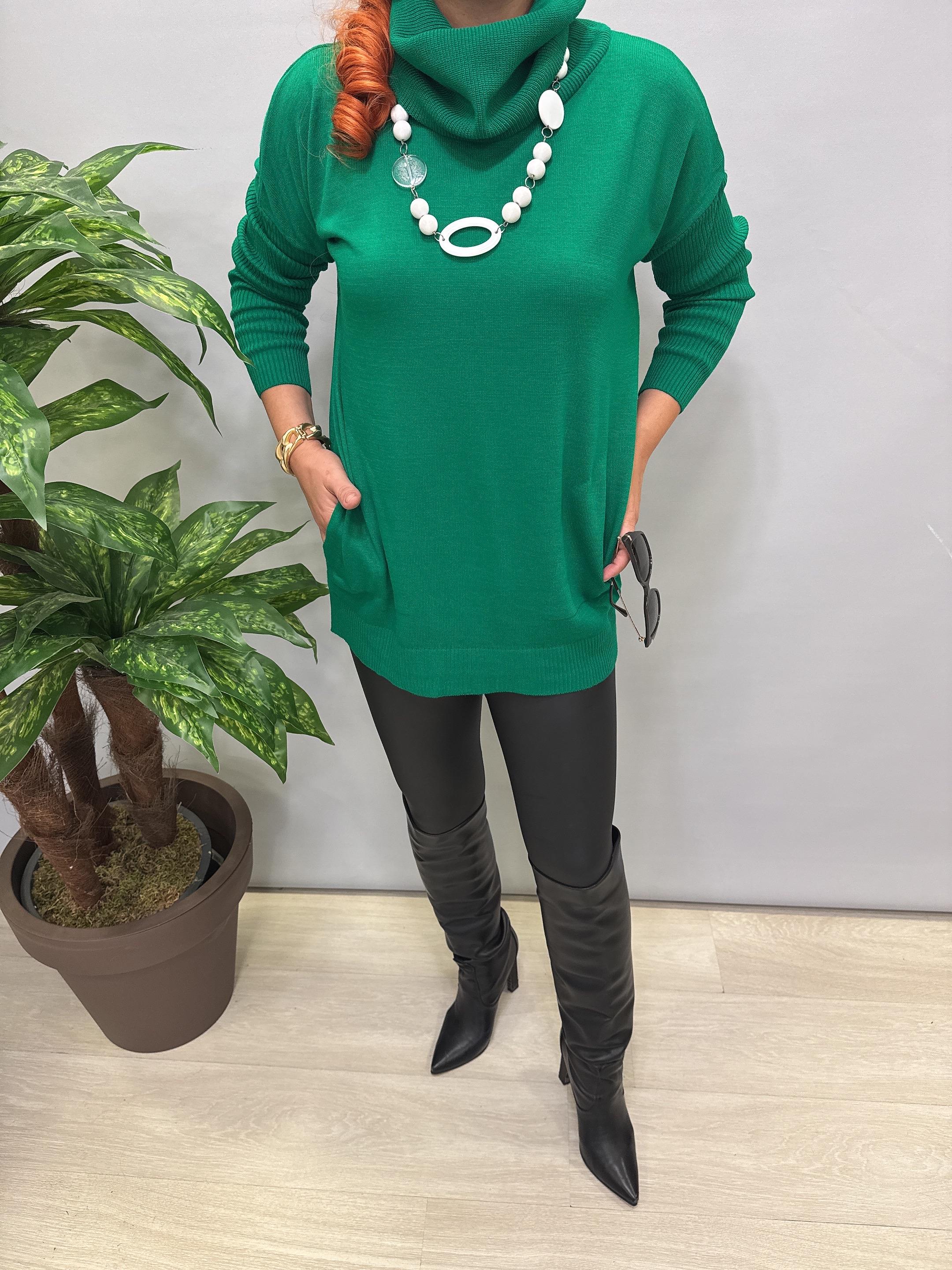 0710 Degaje Yaka Triko Yeşil