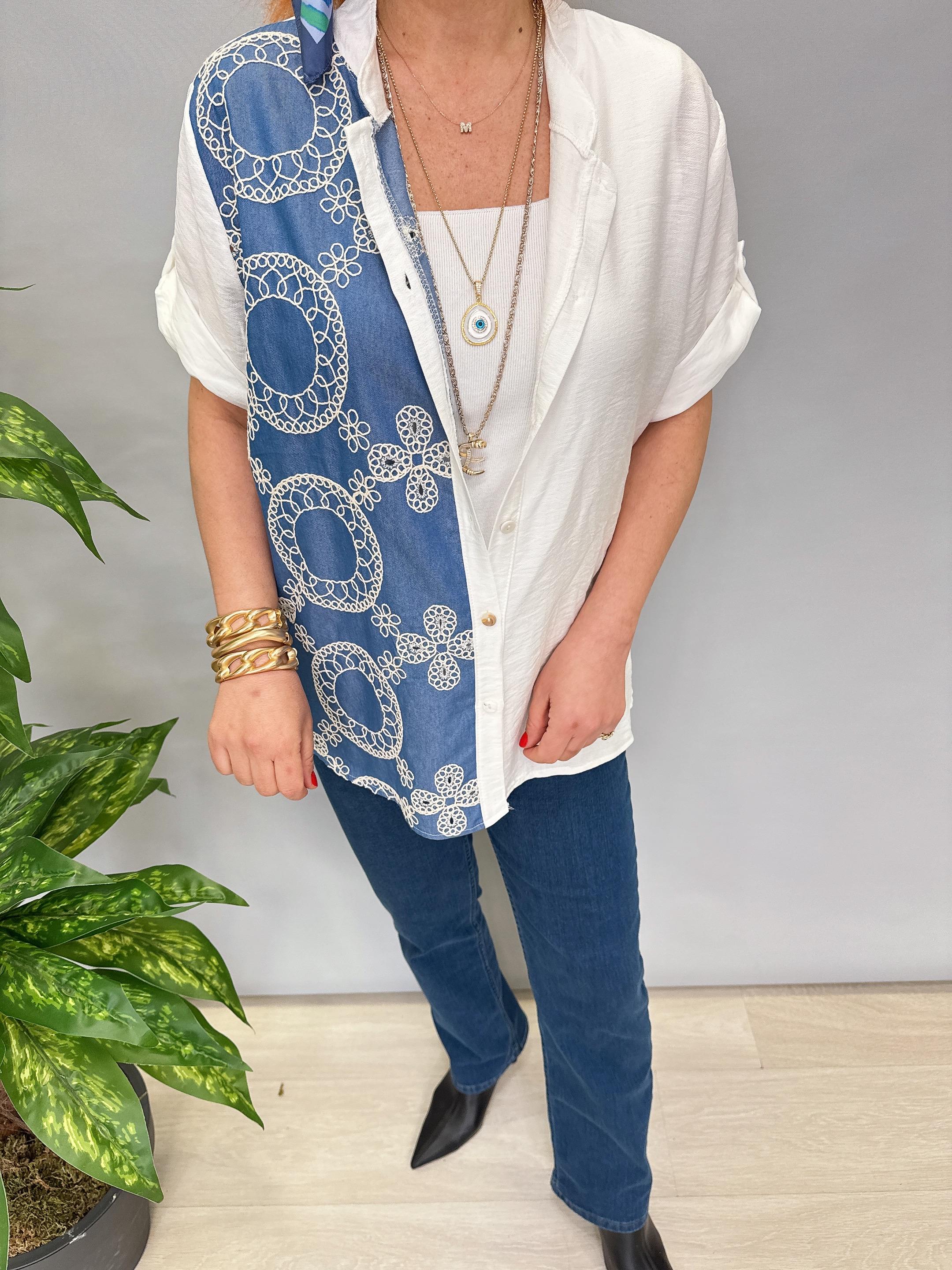 1245 İTALYAN NAKIŞ DETAY GÖMLEK